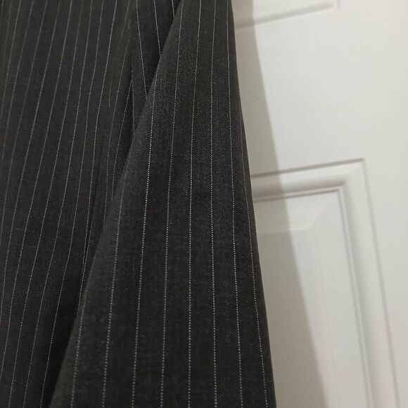 Mm lafleur womens size 0 fine Virgin Wool pinstripe gray blazer - Picture 4 of 6